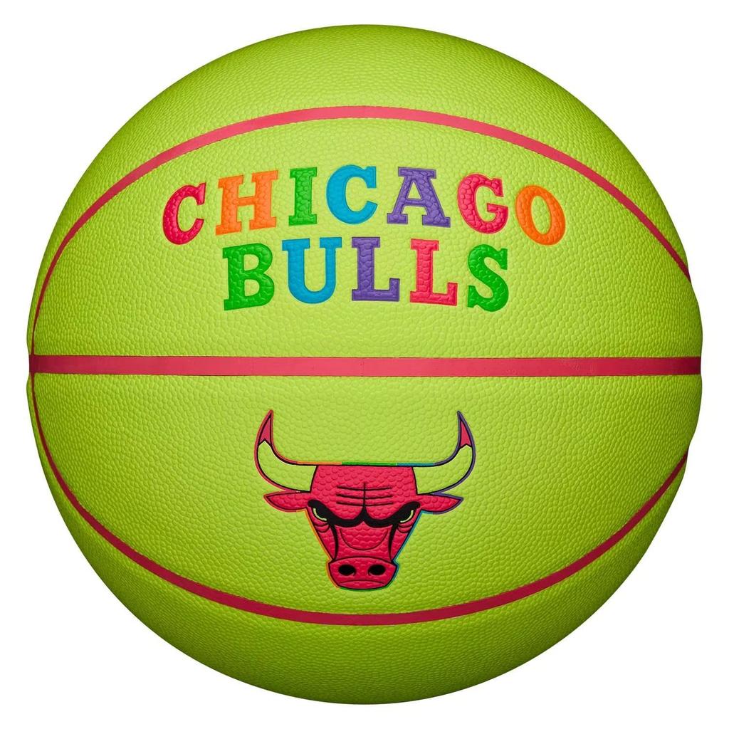 М'яч баскетбольний Wilson NBA TEAM NEON BSKT CHI BULLS розмір 7 WZ4037402XB7 (Оригінал)